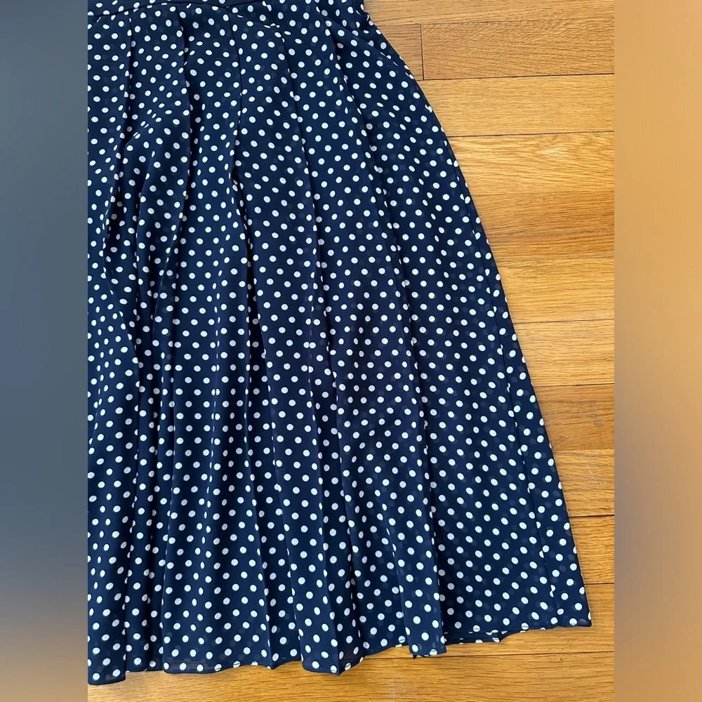 NWT Michael Kors Navy Polka Dot Pleated Skirt - Picture 2 of 9
